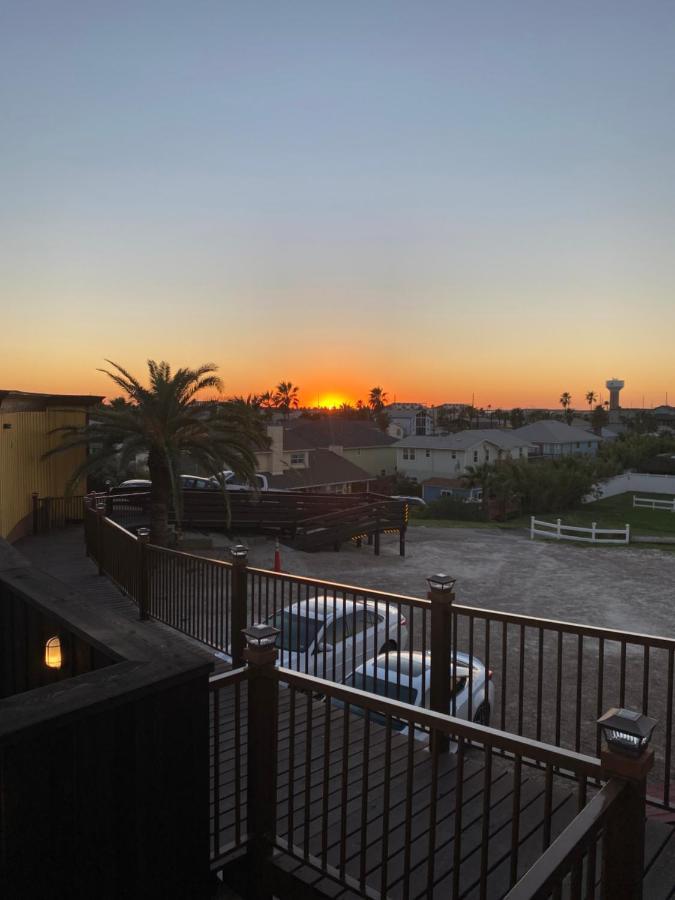 Belles Sea Inn Port Aransas Bagian luar foto