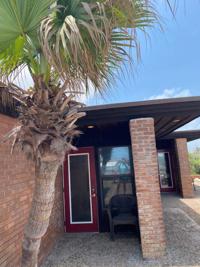 Belles Sea Inn Port Aransas Bagian luar foto