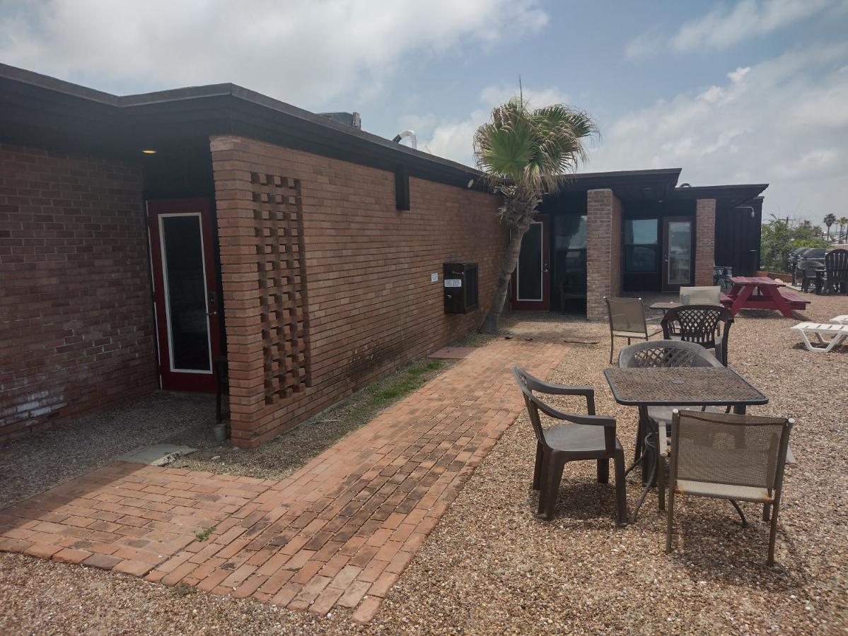 Belles Sea Inn Port Aransas Bagian luar foto