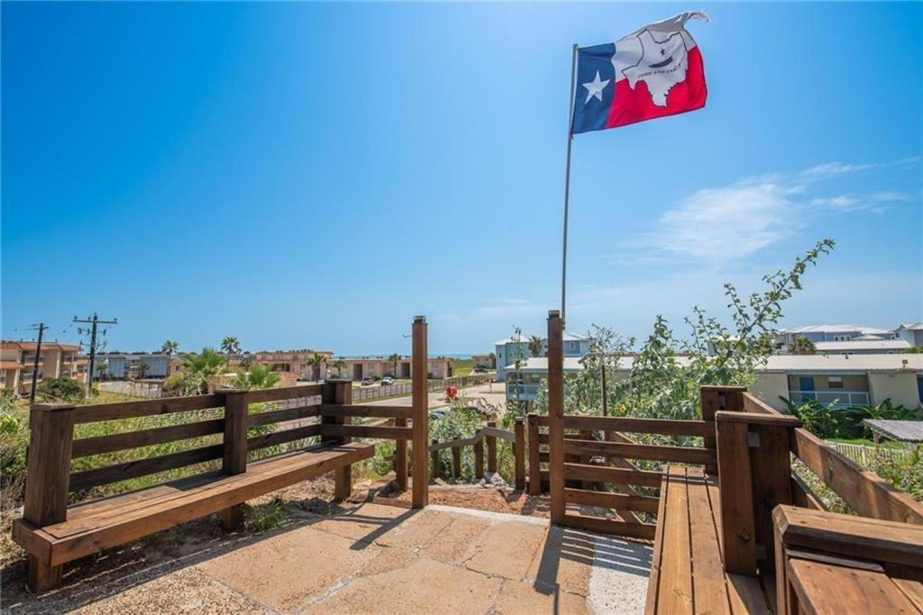 Belles Sea Inn Port Aransas Bagian luar foto